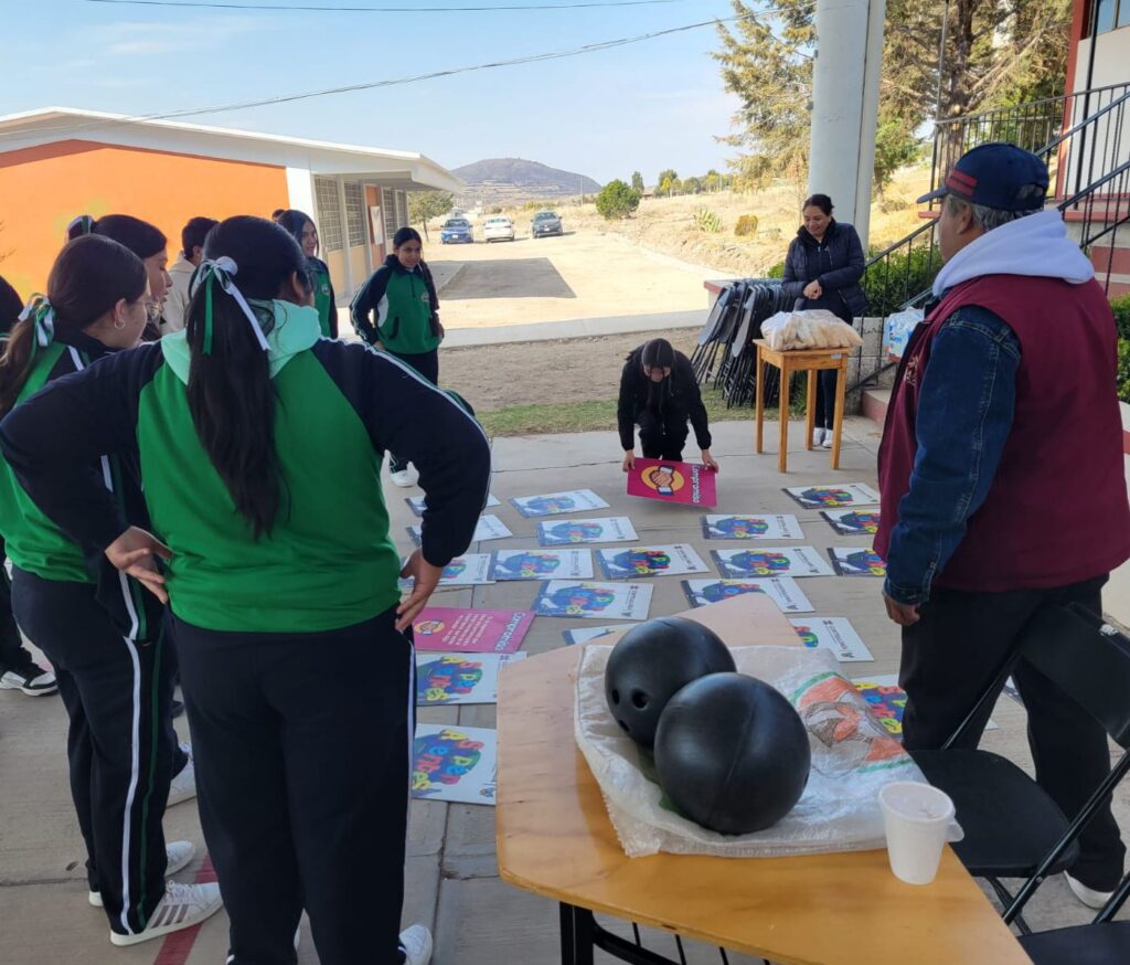 la Secretaría de Educación Pública de Hidalgo (SEPH), encabezada por Natividad Castrejón Valdez, ha beneficiado a 2 mil 738 integrantes de la comunidad educativa en Hidalgo .