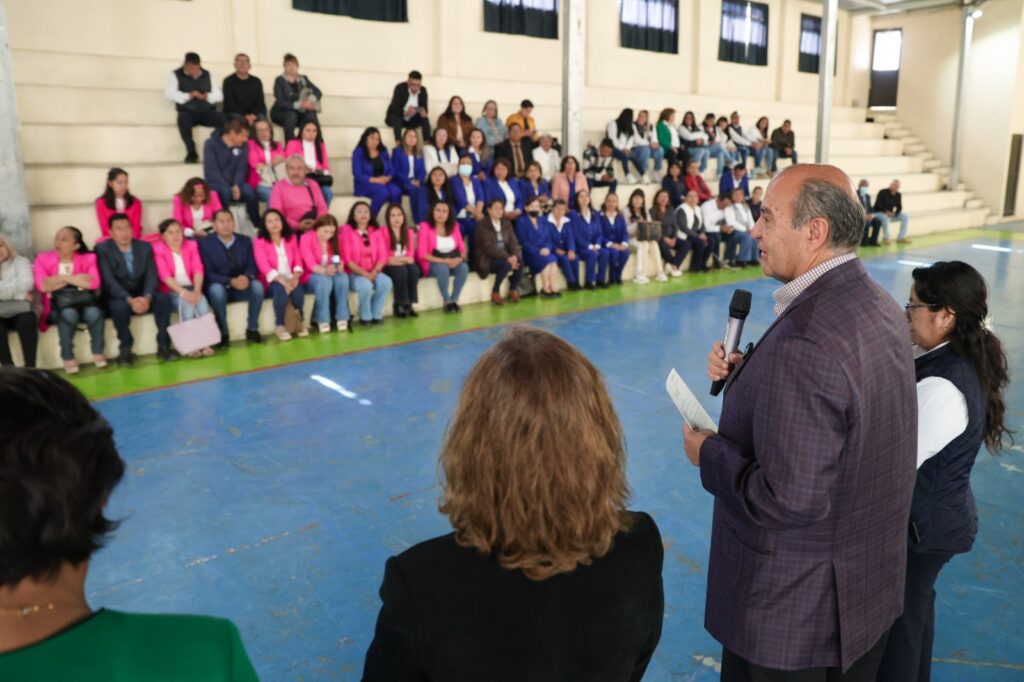 Encabeza Natividad Castrejón trabajos del CTE en escuelas de Pachuca