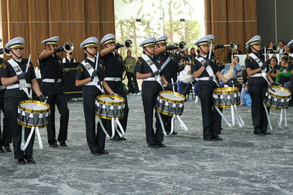 Realiza IHE concurso estatal de bandas de guerra 
