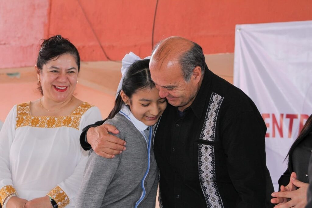 Más de 2.8 mdp para escuelas de cinco municipios de la Sierra Gorda