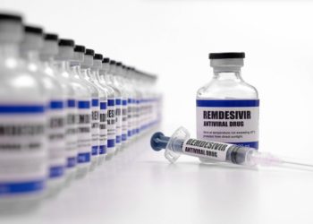 Acusan a Cofepris de obstaculizar tratamiento contra miles de pacientes con COVID-19