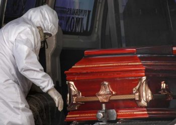 defunciones por COVID-19