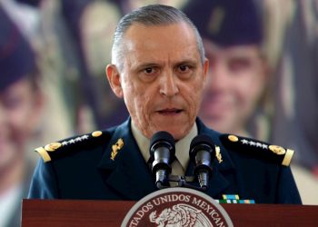 Salvador Cienfuegos es asesor de Sedena, DEA le fabricó el expediente: AMLO