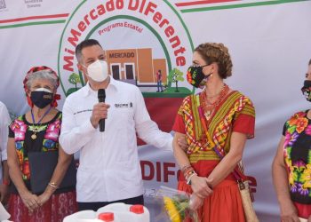 Oaxaca trabaja para reactivar economía y fortalecer educación: AMH