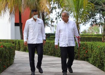 Murat Hinojosa refrenda la política social de AMLO