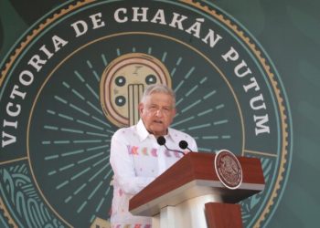 AMLO arremete contra presidente del INE y recuerda audio clasista