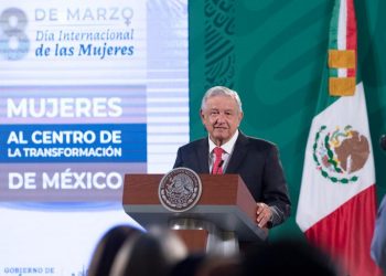 Una mujer será la nueva titular de Profeco: AMLO