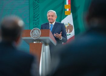 AMLO niega descomposición de vacunas por mal manejo