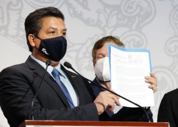 Cabeza de Vaca acusa a Unidad de Inteligencia Financiera de presentar datos falsos