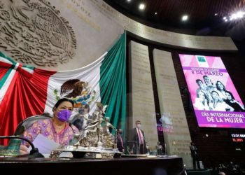 Inscriben nombres de feministas y sufragistas destacadas en Cámara de Diputados
