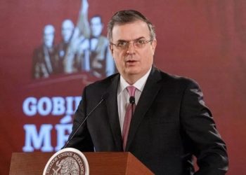 Confirma Ebrard préstamo de vacunas de Estados Unidos