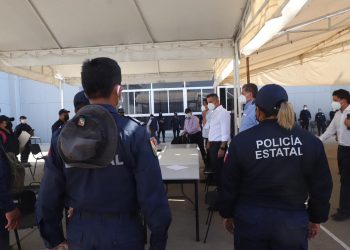 Dialoga Murat Hinojosa con policías para llegar a un acuerdo ante demandas