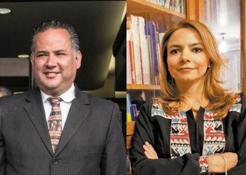 Le dan el sí a Santiago Nieto; la prometida es consejera del INE