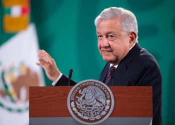 López Obrador ofrece disculpas a víctimas de la L12 del Metro