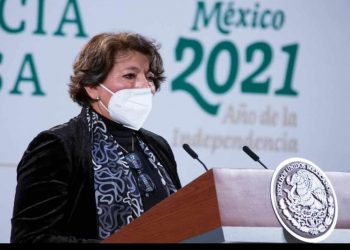 Delfina Gómez se olvida del regreso a clases presenciales en entidades con verde