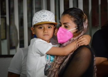 COVID-19 fue creado en una laboratorio, hipótesis de Inteligencia Nacional de EU