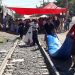 Maestros liberan vía férrea en Michoacán