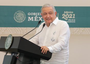 AMLO advierte tras bloqueos : “¡Ni Frena, ni la CNTE detienen al Presidente!”