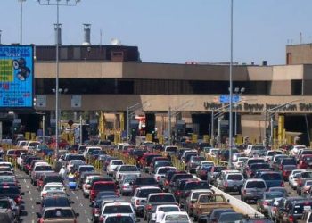 Frontera de EU con México, cerrada dos meses más: Mayorkas