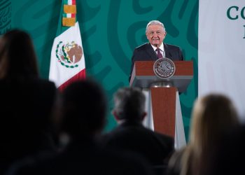 Por dignidad todos los magistrados del TEPJF deben de renunciar: AMLO