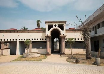 México rifa rancho de ‘La Barbie’ y casa de la cual huyó ‘El Chapo’ Guzmán