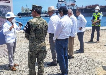 Supervisan AMLO y Murat obras en Oaxaca