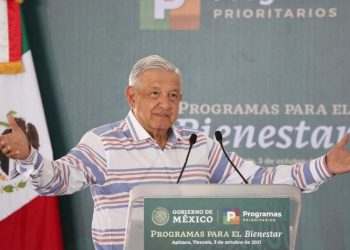Programas sociales impiden a cárteles reclutar a jóvenes: López Obrador