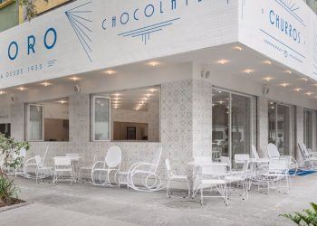 “Churrería El Moro” le niega acceso a mujer invidente por llevar perro guía