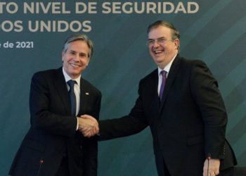 Presentan "Entendimiento Bicentenario" en materia de seguridad entre México y EU