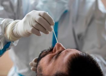 Variante Ómicron de COVID-19 ya se encuentra en Canadá