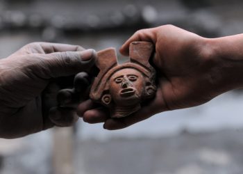 Descubren cerca de Plaza Garibaldi ofrenda mexica
