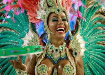 Por pandemia, Río y Sao Paulo aplazan hasta abril carnaval