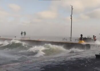 Veracruz cierra navegación en el puerto por fuertes vientos