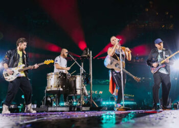 Coldplay canta tema de Vicente Fernández en su segundo concierto en Monterrey