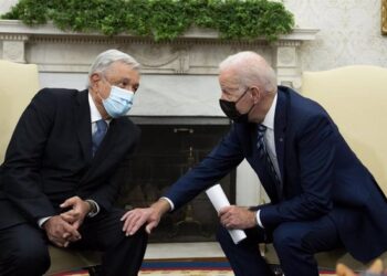 López Obrador y Biden hablan sobre migración durante llamada virtual