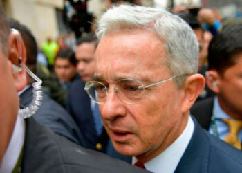 Expresidente de Colombia, Álvaro Uribe, irá a juicio por soborno a testigos