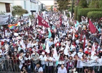 Crece el margen de ventaja de Julio Menchaca Salazar en las preferencias electorales de la población hasta abril de 2022.