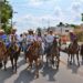 Carolina Viggiano recibe muestras de apoyo y cariño durante cabalgata en Huejutla