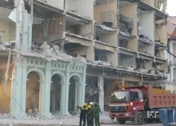 Se elevan a 46 los muertos por la explosión del hotel Saratoga en La Habana, Cuba