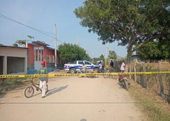 Madre envenena a sus cuatro hijos e intenta suicidarse en Oaxaca