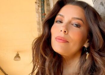 Eva Longoria disfruta y baila en el Centro Histórico de Oaxaca (VIDEO)