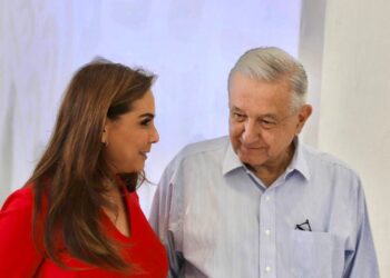 López Obrador se reúne con gobernadores aliados