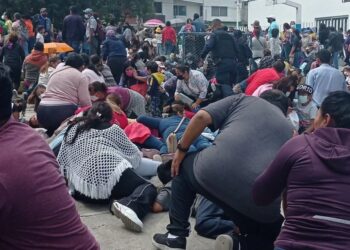 Los llevan a vacunarse y se registra una balacera