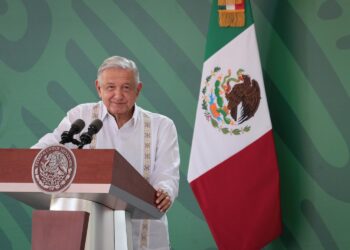 López Obrador promete terminar la vía corta a Puerto Vallarta en 2024