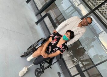 IMSS reparará daño a joven que le amputaron piernas por negligencia