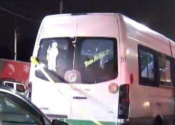 Militar en retiro abate a presuntos asaltantes de combi en Iztapalapa