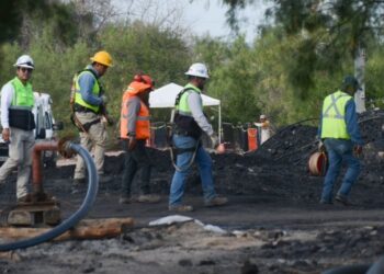Protección Civil afirma que rescate de mineros sigue en pie