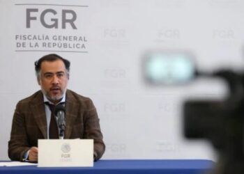 Omar Gómez Trejo renuncia como fiscal de la FGR para el caso Ayotzinapa