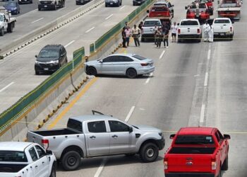 Persecución y balacera en el Paso Exprés de Cuernavaca, Morelos