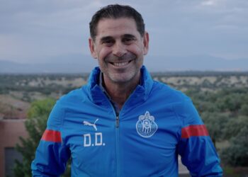 Fernando Hierro, nuevo director deportivo de Chivas